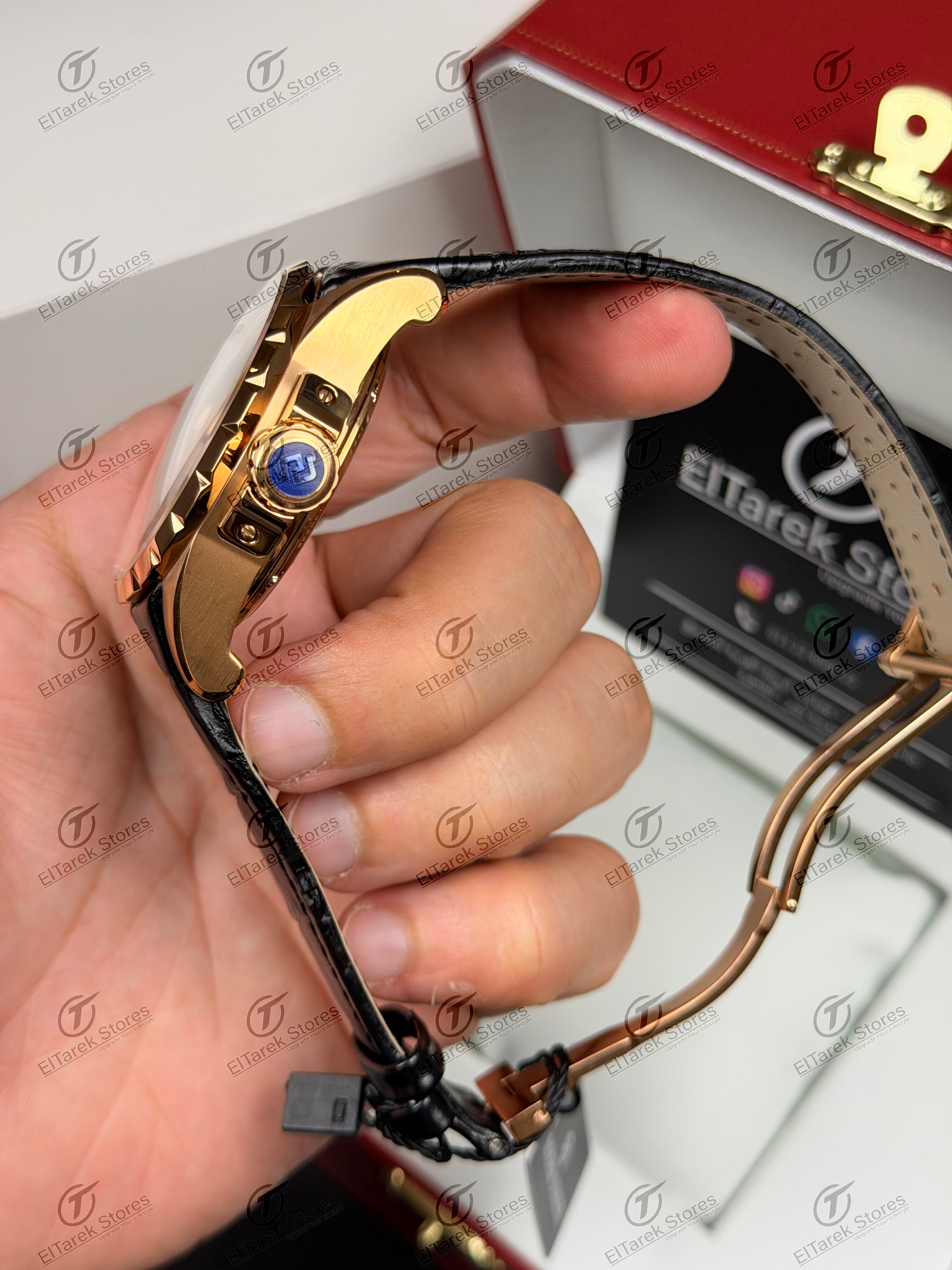 Roger Dubuis Knights of the Round Table Black Leather Red/Rose