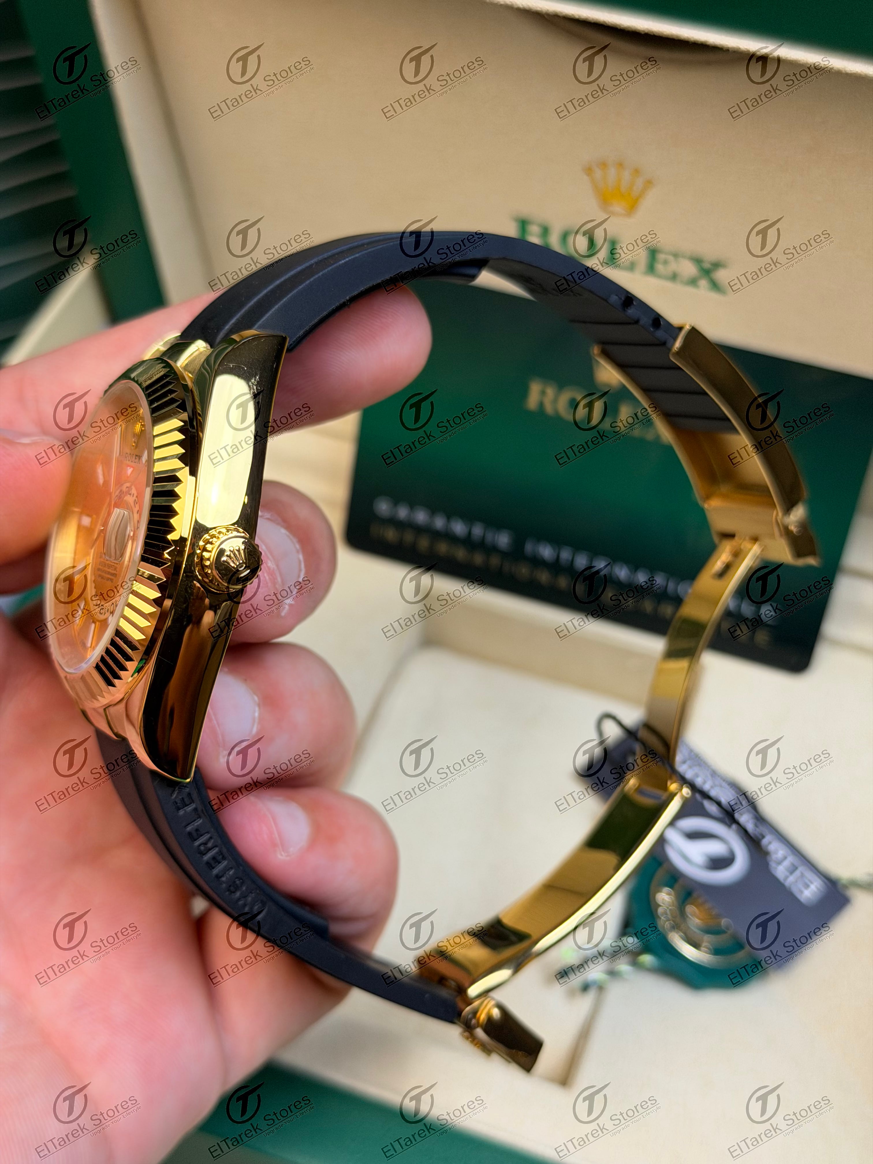Rolex Sky Dweller OysterFlex YellowGold Gold