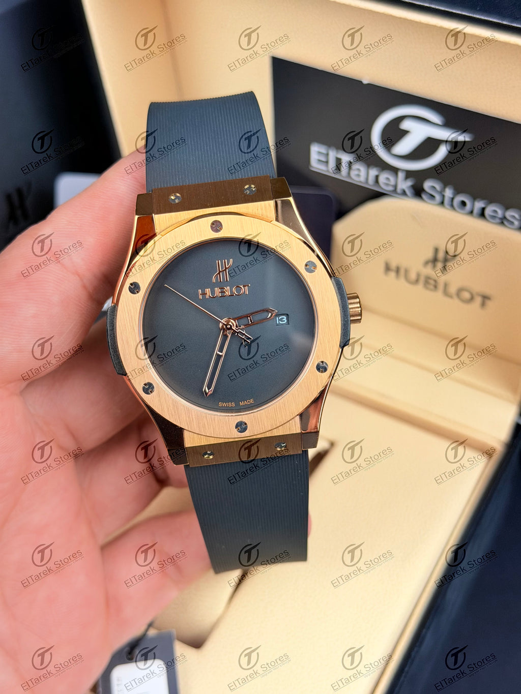 Hublot Classic Fusion Black Dial Black Rubber Rose