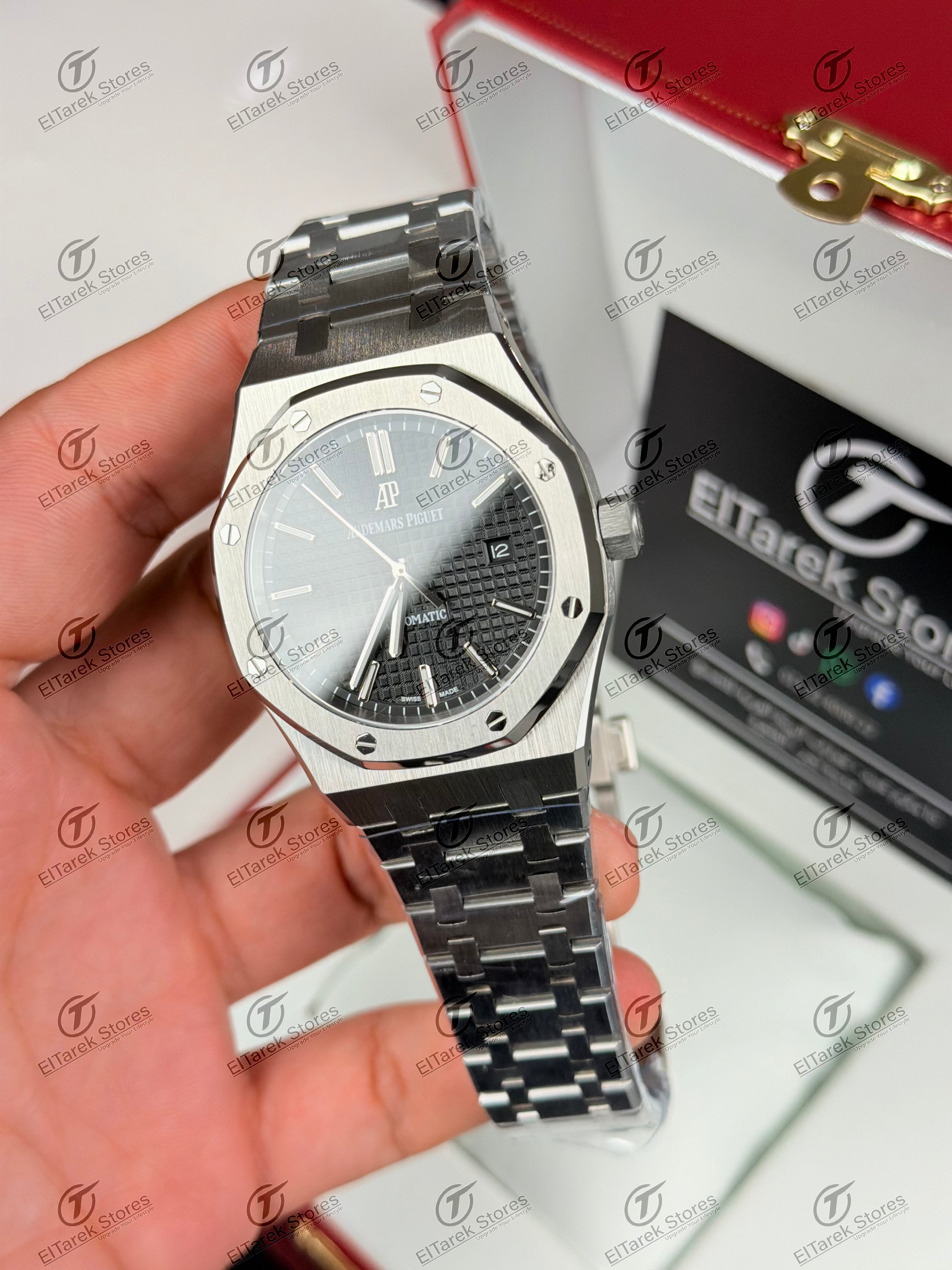 Audemars Piguet Royal Oak Black Dial Metal HQ