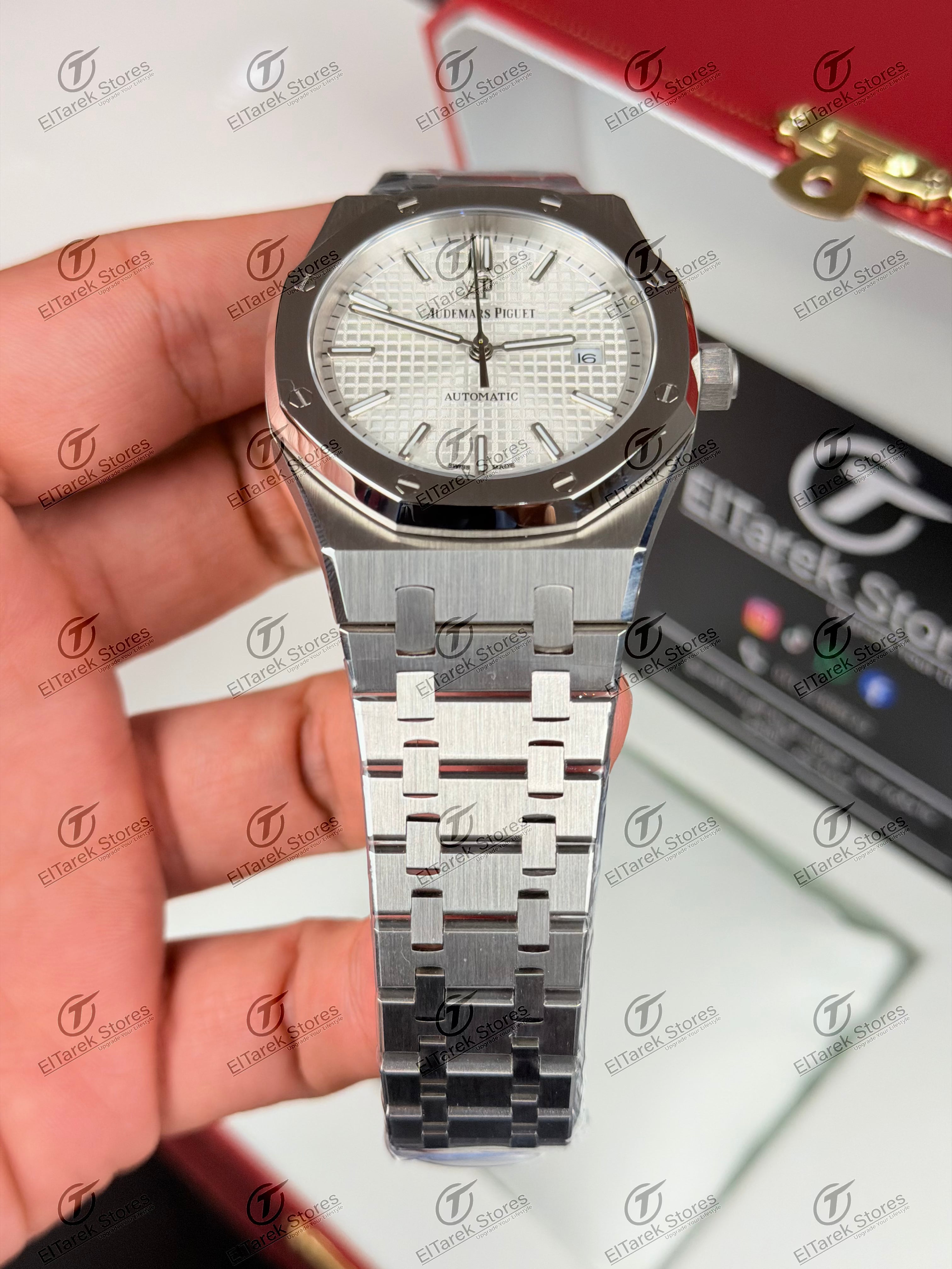Audemars Piguet Royal Oak White Dial Metal HQ